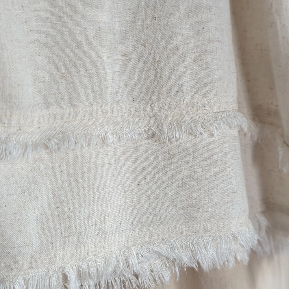 NWT Umgee Linen Blend Fray Hem Sleeveless Top - Picture 4 of 10